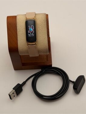 Fitbit Luxe, Tested, Gold Case, Charger Included, New Band, Women Smartwatch